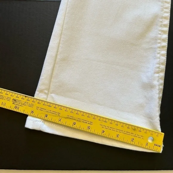 Candie’s white boot cut jeans with embroidered pockets NWT Sz-9 U19 - Picture 5 of 8
